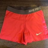 Nike Pros Hot Pink Photo 0