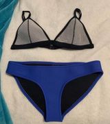 Triangl Bikini Photo 0