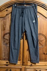 grey sweatpants with a relaxed fit #loungewear Photo 0