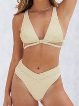 Cupshe NWT Bikini Photo 0