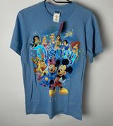 world Disney Character T-Shirt Florida Vintage Parks NWT Size Small Photo 0
