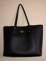 Coach Tote Purse Photo 0