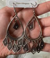 Charming Charlie earrings Photo 0