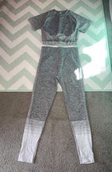Gray/White Workout Set Size L Photo 0