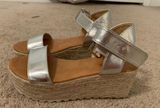 silver platform sandals Size 6.5 Photo 0