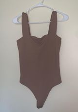 Women’s Small ABERCROMBIE Tan Brown Seamless Square Neck Tank Bodysuit Photo 0