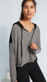 Beyond Yoga Cut And Run Cropped Hoodie Photo 0