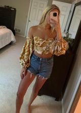 Hello Molly floral crop top Photo 0