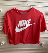 Nike Crop Top Photo 0