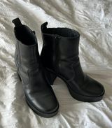 Black Heeled Booties Size 8 Photo 0