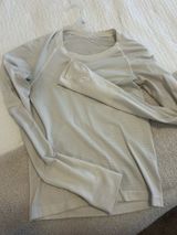 Lululemon white long sleeve swiftly tech shirt size 2 Photo 0