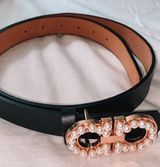Pearl Belt Black Photo 0