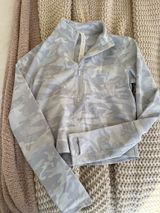 Lululemon  Quarter-Zip Photo 0