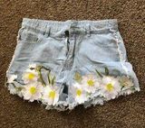 SheIn Flower Shorts Photo 0