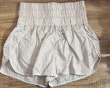 Movement the way home shorts white Photo 0