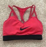 Nike Sports Bra Photo 0