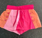 Pants Store Shorts Photo 0