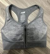 Zip-up Sports Bra Photo 0