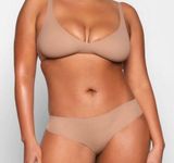 Naked Plunge Bra NWT L Photo 0