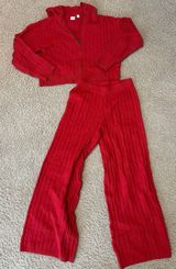 Gap Matching Lounge Set Photo 0