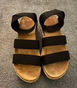 Platform Sandals Photo 0