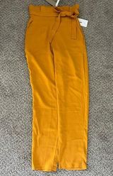 DO+BE NWT gorgeous paper bag pants with side tie! Photo 0