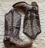 Brown Cowgirl Western Boots Floral White Flower Detail Photo 0