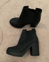 Divided Black Platform Boots Photo 0