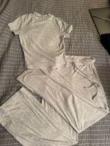 Shein Matching Set top & pants  Photo 0