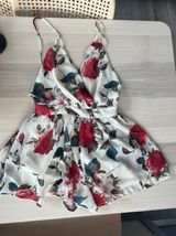 B.Original Floral Open Back Romper Photo 0