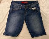 Guess Blue Jean Capris Photo 0