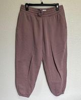 Old Navy Purple Sweatpants Relaxed Fit Size Medium Photo 0