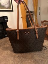 Michael Kors Purse Photo 0