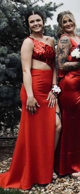 Sherri Hill Dress Photo 0