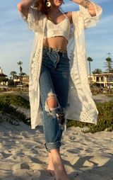 White Kimono Photo 0