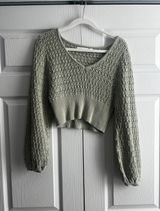Detailed Cropped Sweater Photo 0