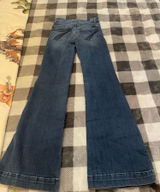 Seven7 Jeans Photo 0