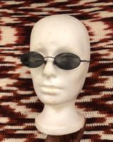 90s Y2K style Black oval round metal sunglasses retro, gothic indie vibe hippie festival  Photo 0