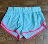 Under Armour Shorts Photo 0