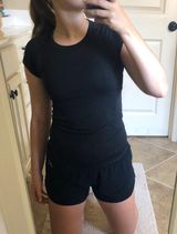 Lululemon TOP Photo 0