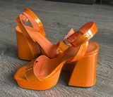 Pretty Little Thing Orange PLATFORMS 70’s VibeZ Photo 0