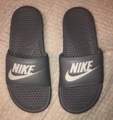 Nike Slides Photo 0