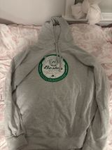 boston sweatshirt Photo 0