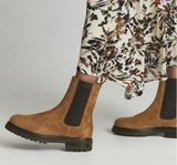 Reiss  Thea Suede Chelsea Boots Chunky Lug Sole Pull On Caramel Brown Women's 37 Photo 0