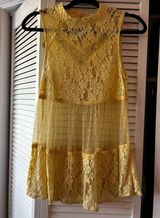 Floral/ Lace Top Yellow Photo 0