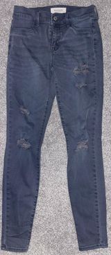Distressed Jeggings Photo 0