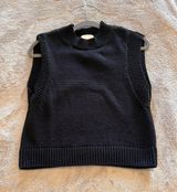 H&M Sweater Vest Photo 0