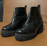 Missguided Black Ankle Booties Photo 0