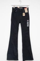 Levis. 726 High Rise Flare Women's Jeans. Photo 0