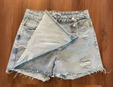 American Bazi Light wash Jean Skort  Photo 0